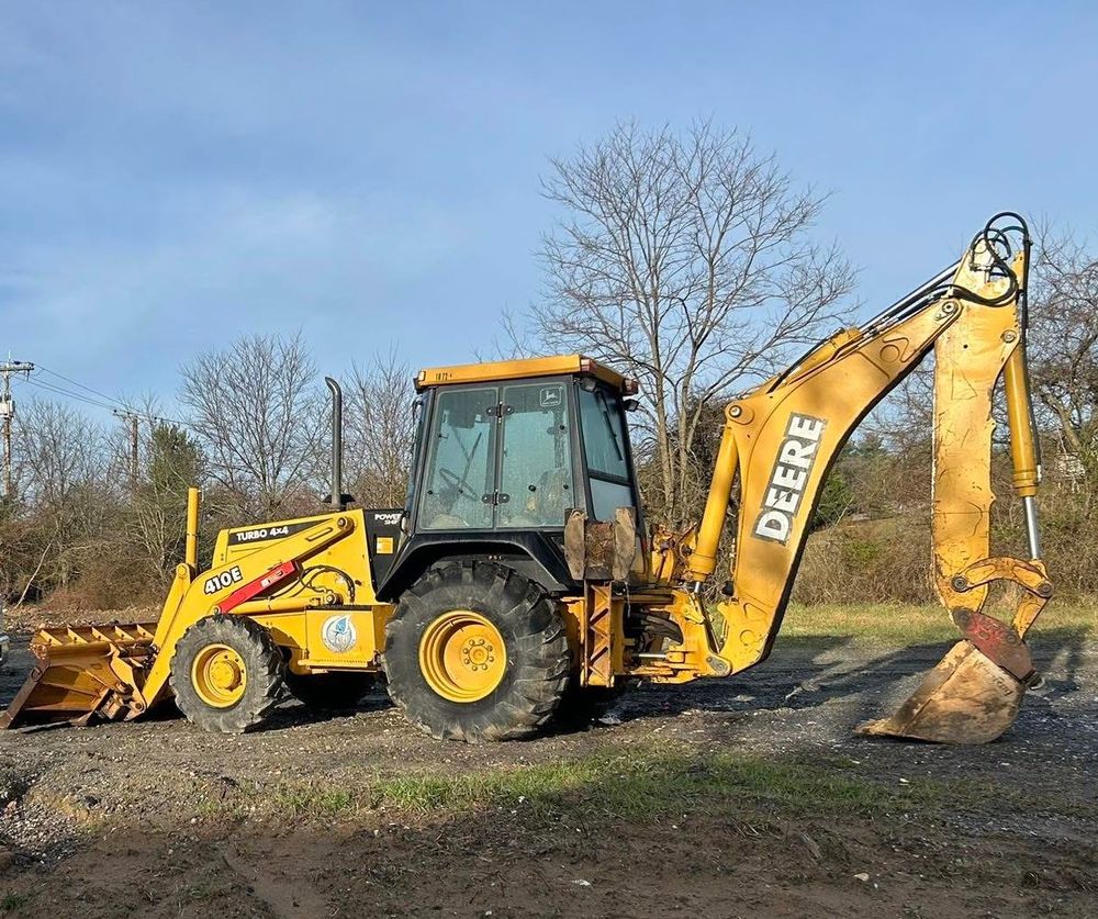 Shoreline Excavating Equipment